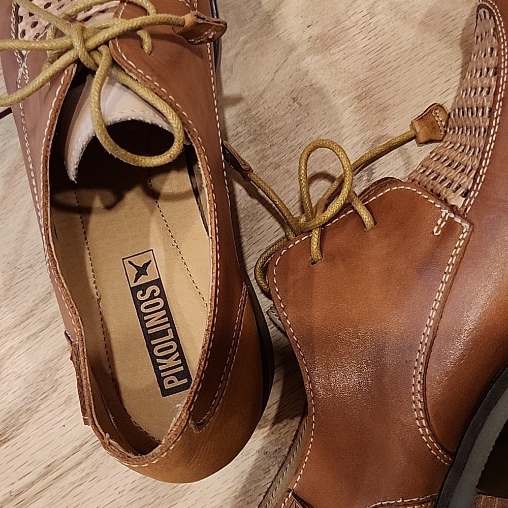 Pikolinos Womens Brown and Tan Leather Shoes - Picture 5 of 6